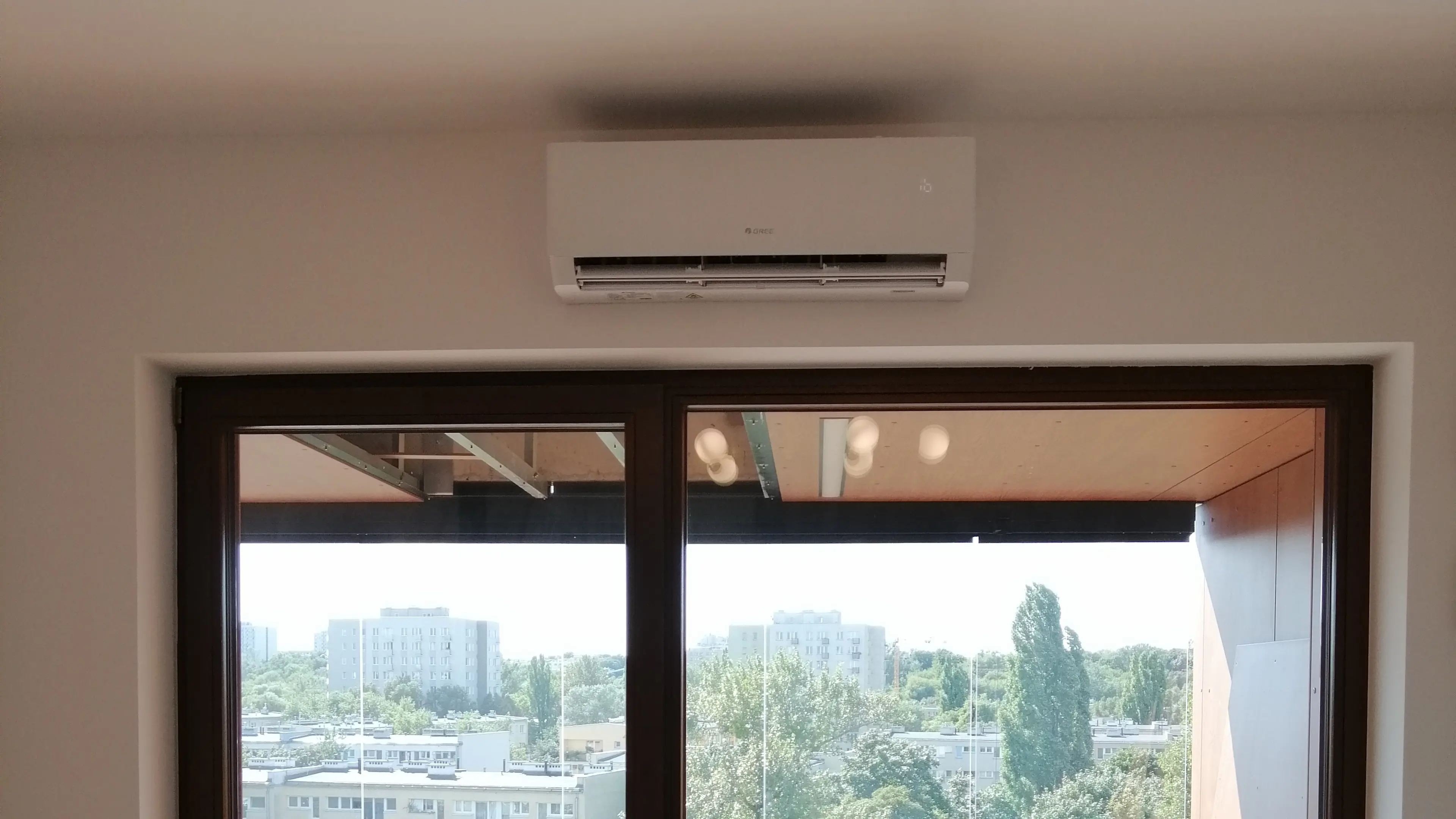 Realizacja - klimatyzator na ścianie